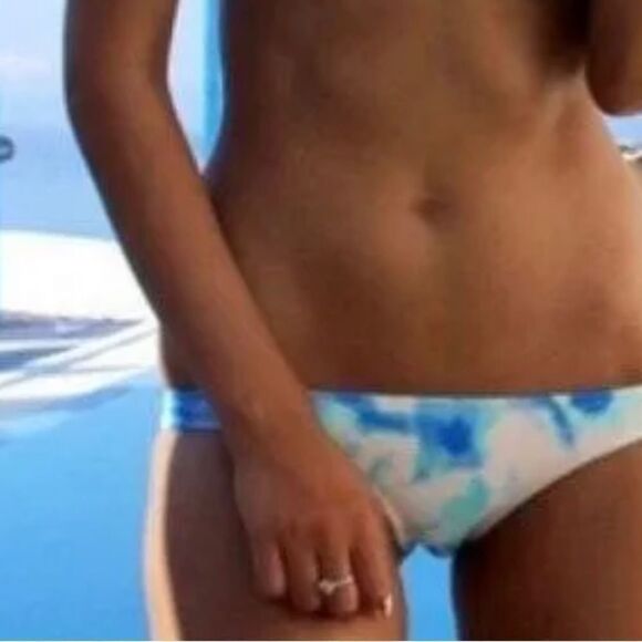 Triangl Blue Tie-Dye Bikini: Bibi-Mare size Large - Picture 1 of 7